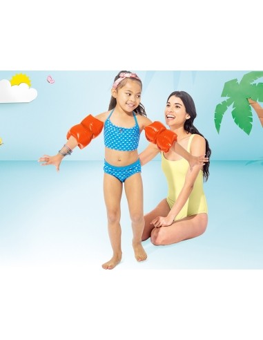 Bright inflatable sleeves for learning to swim swimmers