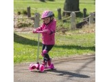 Children’s Tri Scooter WORKER Lucerino with Light-Up Wheels - Green