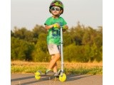Paspirtukas WORKER Racer Urban Boy su šviečiančiais ratukais