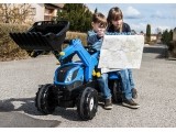 Minamas traktorius su kaušu RollyFarmtrac New Holland