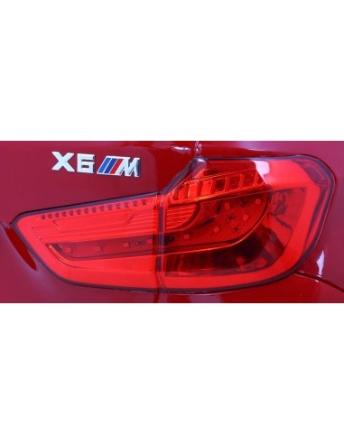 Transporto priemonė BMW X6M dažytas raudonai