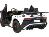Vehicle Lamborghini Aventador SV White