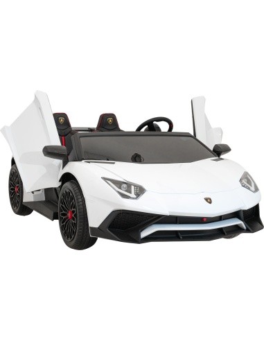 Vehicle Lamborghini Aventador SV White