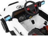 Visą laiką visureigis 4WD Baltas