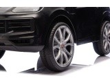 Vehicle Porsche Cayenne Black