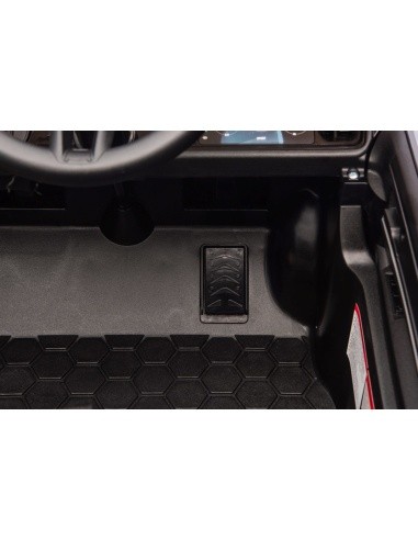 Vehicle Porsche Cayenne Black