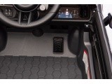 Elektromobilis Porsche Cayenne, juodas