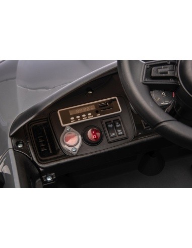 Vehicle Porsche Cayenne Black