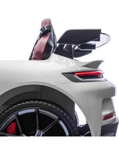 Vehicle Porsche 911 GT3 STRONG MP4 White