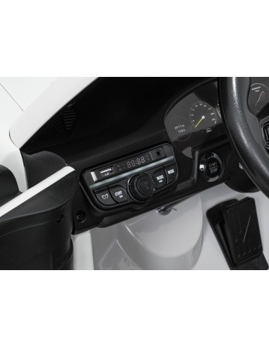 Vehicle Porsche 911 GT 3 White