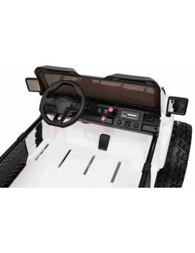 Extreme Sport 4x4 White Vehicle