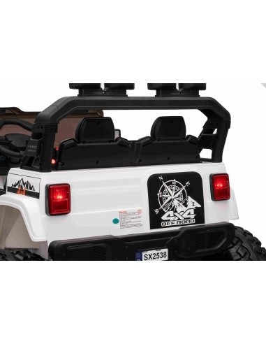 Extreme Sport 4x4 White Vehicle