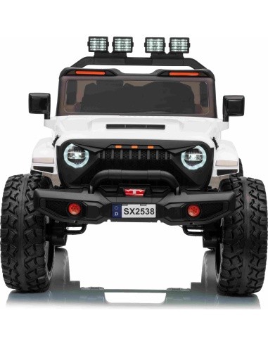 Extreme Sport 4x4 White Vehicle