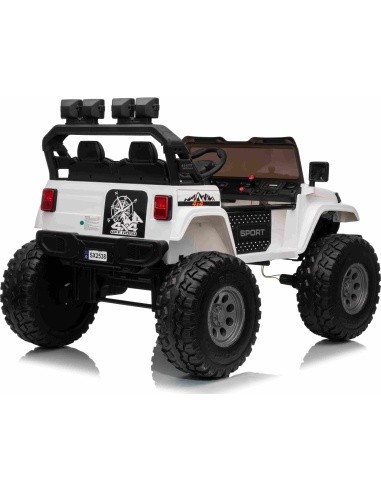 Extreme Sport 4x4 White Vehicle