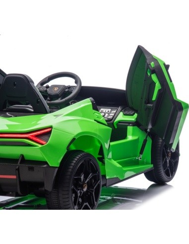Vehicle Lamborghini Revuelto XL STRONG Green