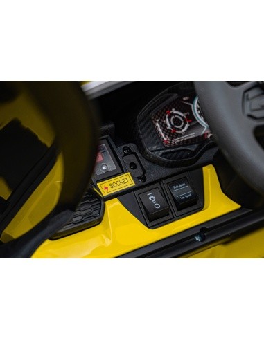 Vehicle Lamborghini Revuelto XL STRONG Yellow