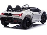 Lamborghini Revuelto XL STRONG baltas elektromobilis