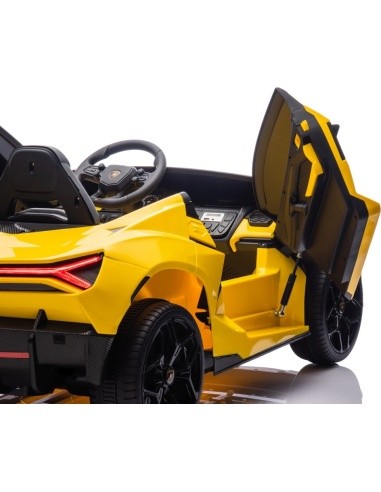 Lamborghini Revuelto XL Yellow vehicle