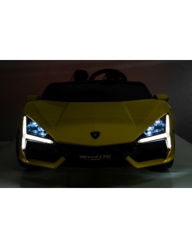 Lamborghini Revuelto XL Yellow vehicle