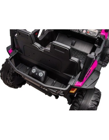 HONDA 4x4 visureigis rožinės spalvos