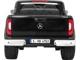 "Mercedes Benz X-Class" juodos spalvos