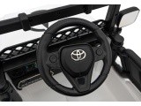 "Toyota FJ Cruiser" baltos spalvos