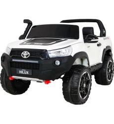 Vehicle Toyota Hilux White