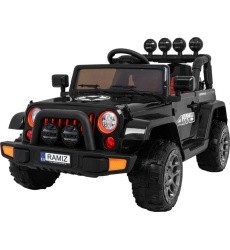 Visą laiką visureigis 4WD Juoda
