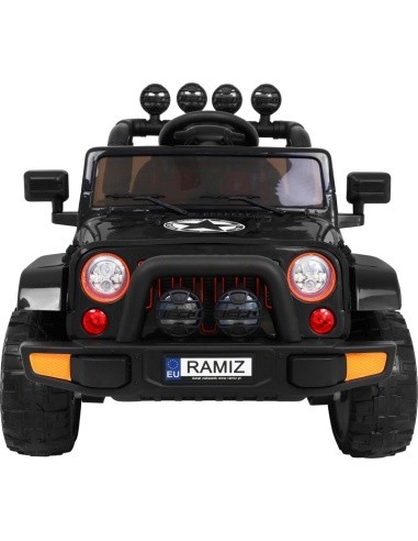 Visą laiką visureigis 4WD Juoda