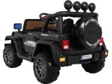 Visą laiką visureigis 4WD Juoda