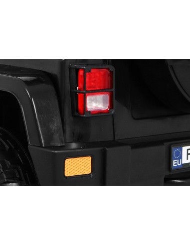Visą laiką visureigis 4WD Juoda
