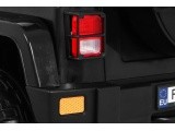 Visą laiką visureigis 4WD Juoda