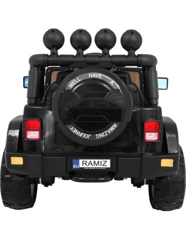Visą laiką visureigis 4WD Juoda