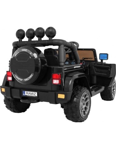 Visą laiką visureigis 4WD Juoda