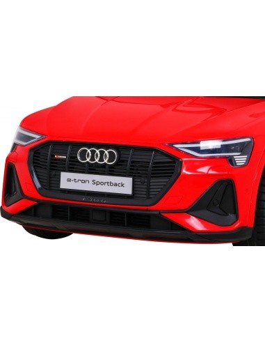 Transporto priemonė Audi E-Tron Sportback Raudona