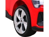 Transporto priemonė Audi E-Tron Sportback Raudona