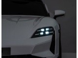Elektromobilis vaikams Porsche Taycan Turbo S, baltas
