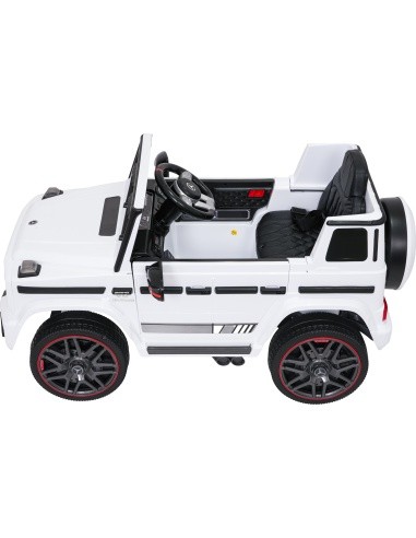 Vehicle Mercedes G63 AMG LIFT White