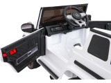 Vehicle Mercedes G63 AMG LIFT White