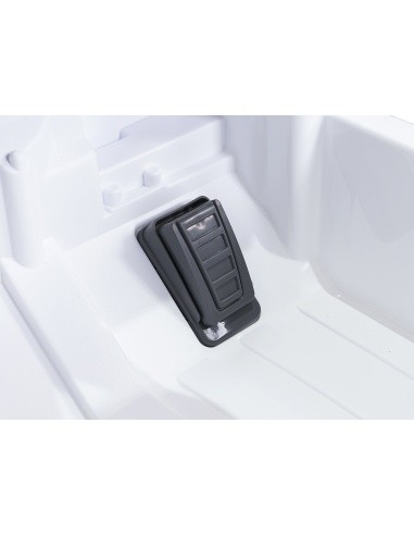 Vehicle Mercedes G63 AMG LIFT White