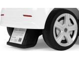 Mercedes C klasės vaikiškas paspiriamas automobilis su interaktyviu vairu, baltas