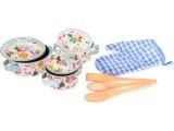 A set of aluminum pots + accessories