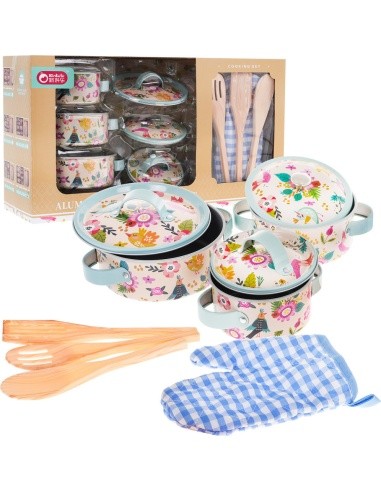 A set of aluminum pots + accessories