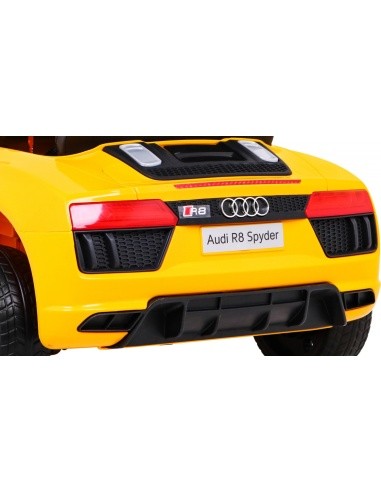 Vehicle Audi R8 Yellow