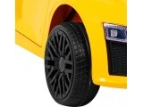Vehicle Audi R8 Yellow