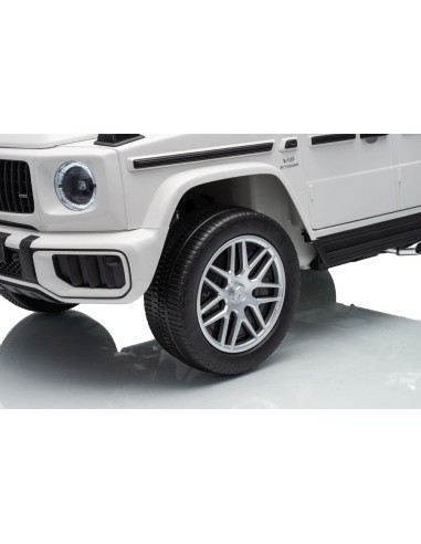 Mercedes G63 AMG White Vehicle