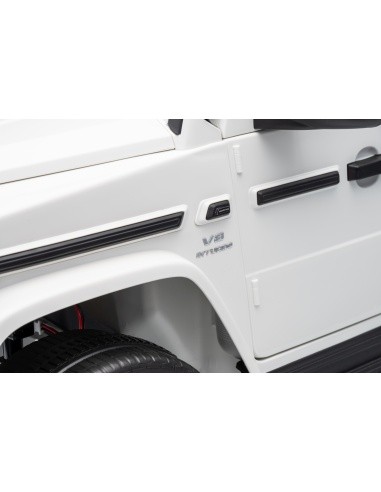 Mercedes G63 AMG White Vehicle