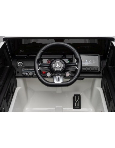 Mercedes G63 AMG White Vehicle