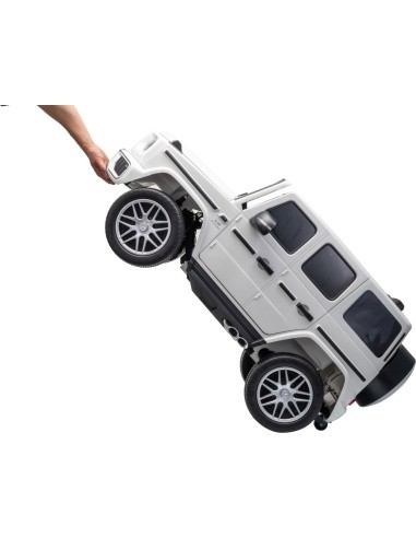 Mercedes G63 AMG White Vehicle
