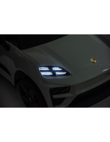 Porsche Macan Pink Vehicle